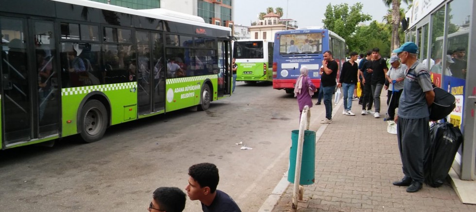 Adana’da ulaşım çilesi bir türlü çözüm bulamıyor…