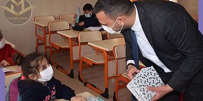 Başkan Özsoy, Kütüphane haftasında okul ziyaretleri gerçekleştirdi